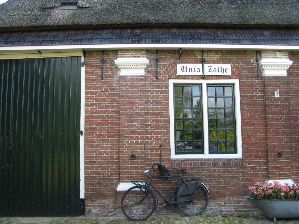 Unia Zathe Ee Exterior foto